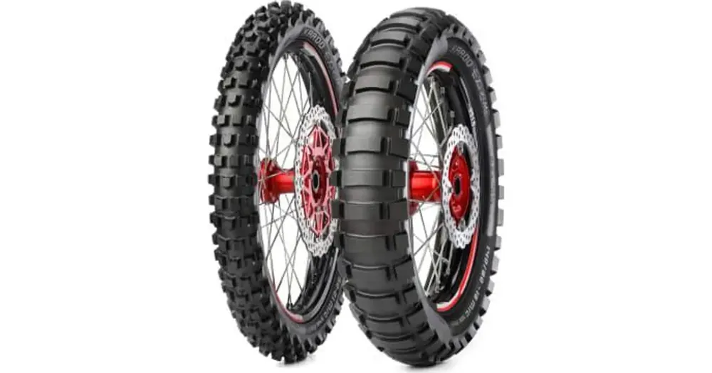 Lähetetään Heti Metzeler 150/70R17 KAROO EXTREME 69R TL MST M/C Takarengas