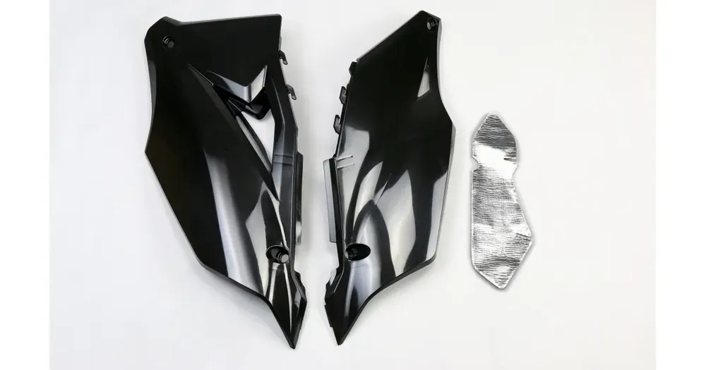 Tilaa Heti UFO Plast takakannet yläosa setti musta Kawasaki KXF 250 / KXF 450