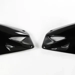 Alennettu UFO Plast mustat jäähdyttimen suojat Suzuki RM 125 / RM 250