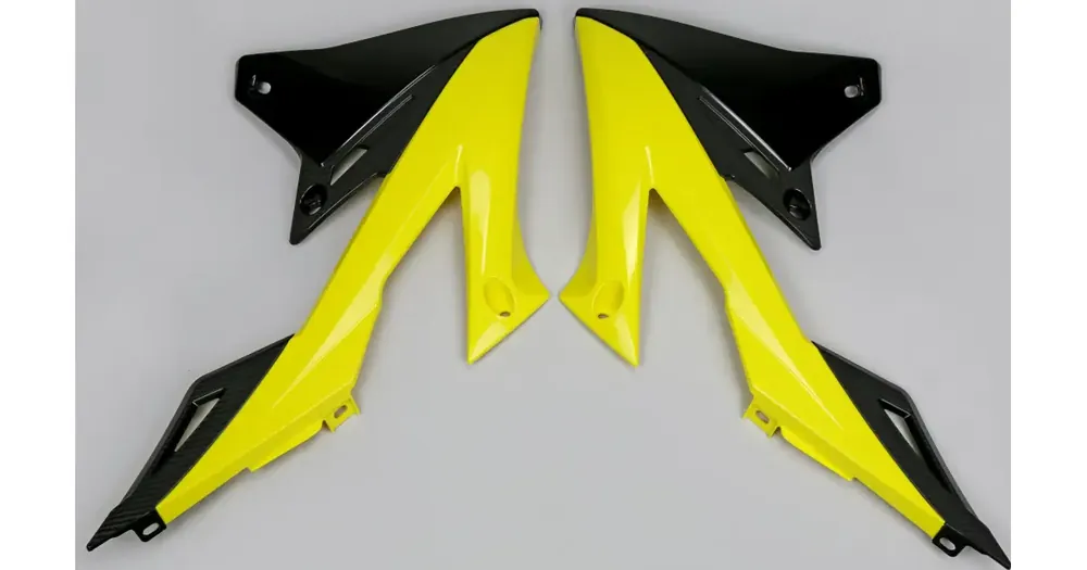 Kelta-mustat jäähdyttimen suojat UFO Plast Suzuki RMZ 250 / 450 Uutuus