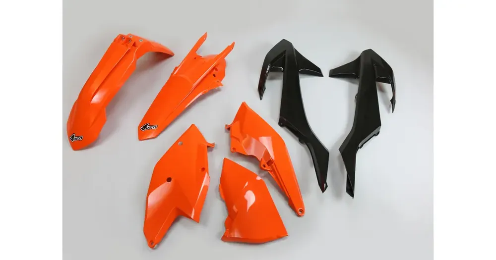 UFO Plast korpusosien sarja musta-oranssi KTM EXC / EXC-F 17-19 Eniten Myyty