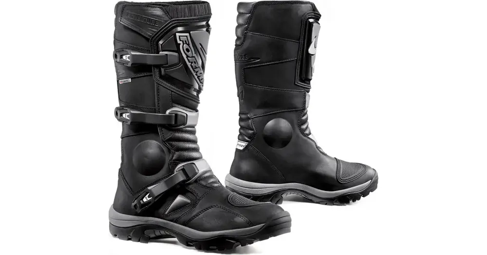 Forma Adventure Black moottoripyöräkengät touring Tilaa Nyt