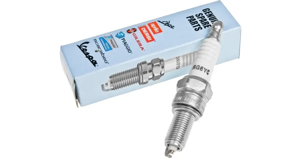Tarjoushinta Sytytystulppa Piaggio Champion RG6YC
