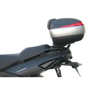 Shad Top Master skootterille Top case -tukiGILERA 500 FUOCO 500 - 2007 - 2023 Tukkuhinta