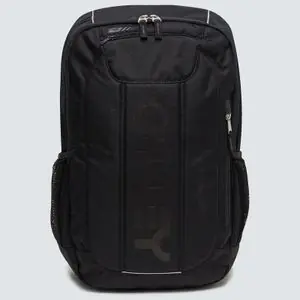 Oakley ENDURO 20L Blackout Reppu - Musta Uutuus