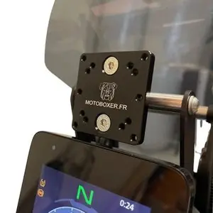 Lähetetään Heti Motoboxer AMPS ohjaustangolle 28mm Universal GPS-tuki